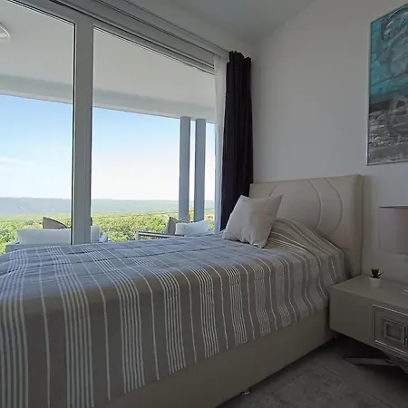 Navis Villa Labin (Istria)