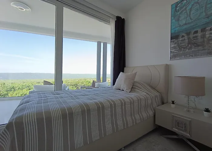 Navis Villa Labin (Istria)